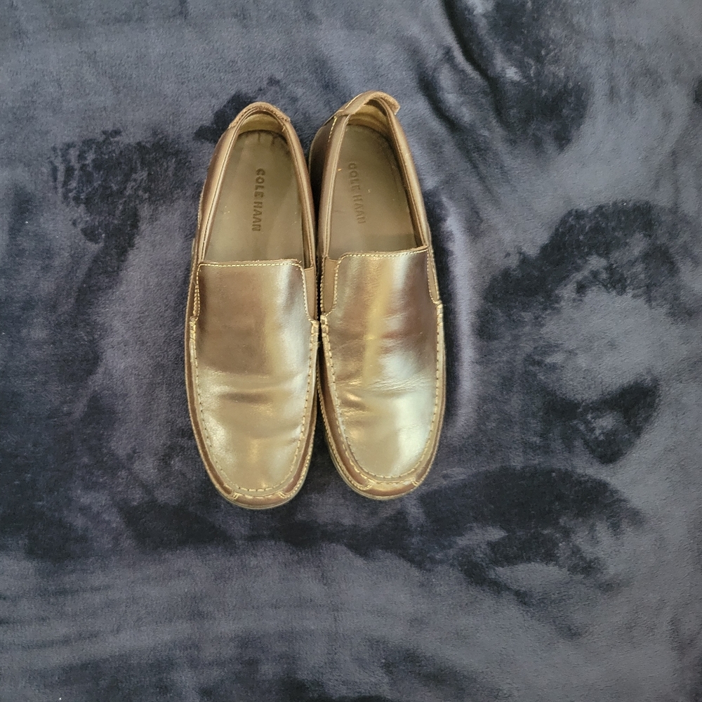 Cole Hann size 6 in beige.